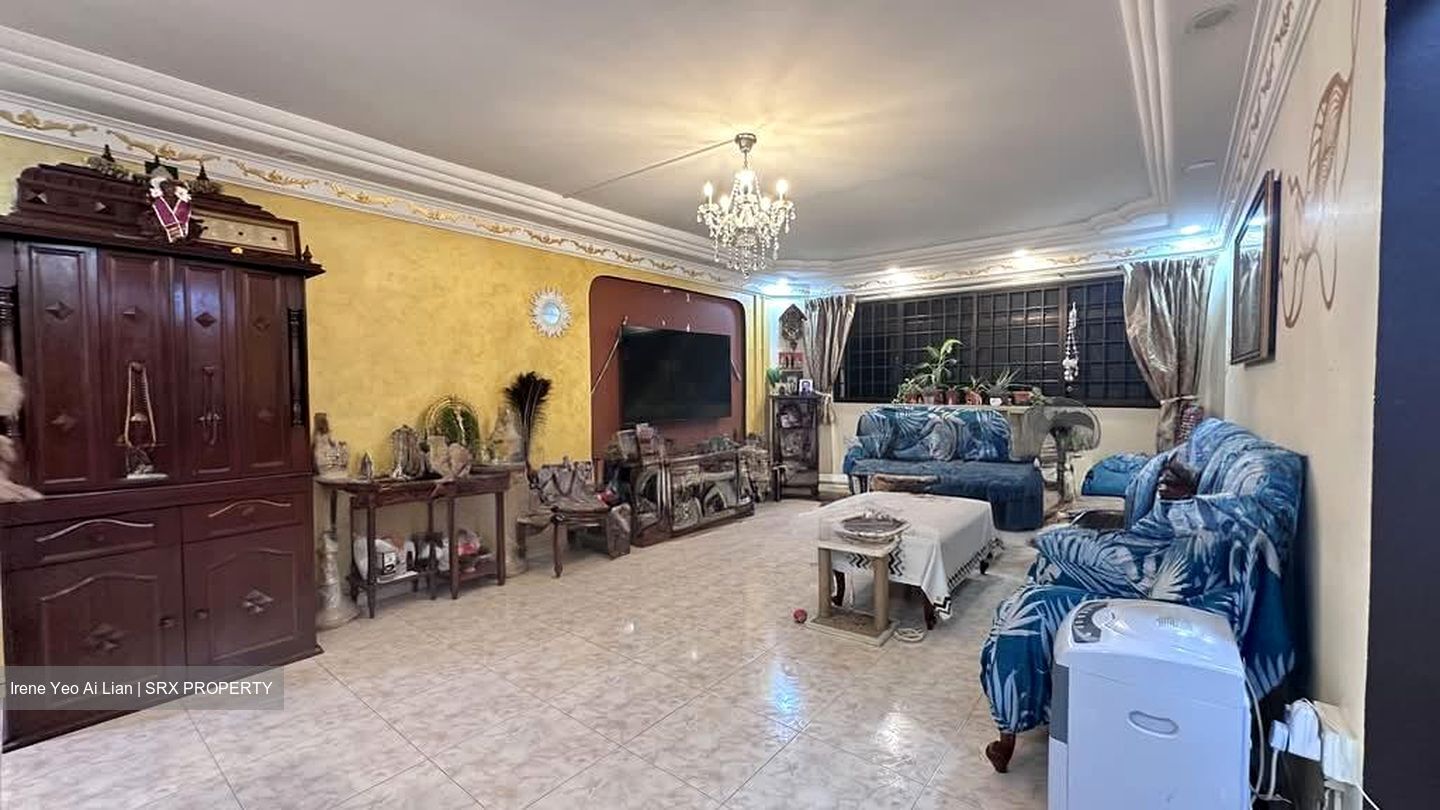 Blk 238 Jurong East Street 21 (Jurong East), HDB 5 Rooms #566676981